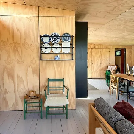 House With Sea View In Rosnaes Semesterbostad *